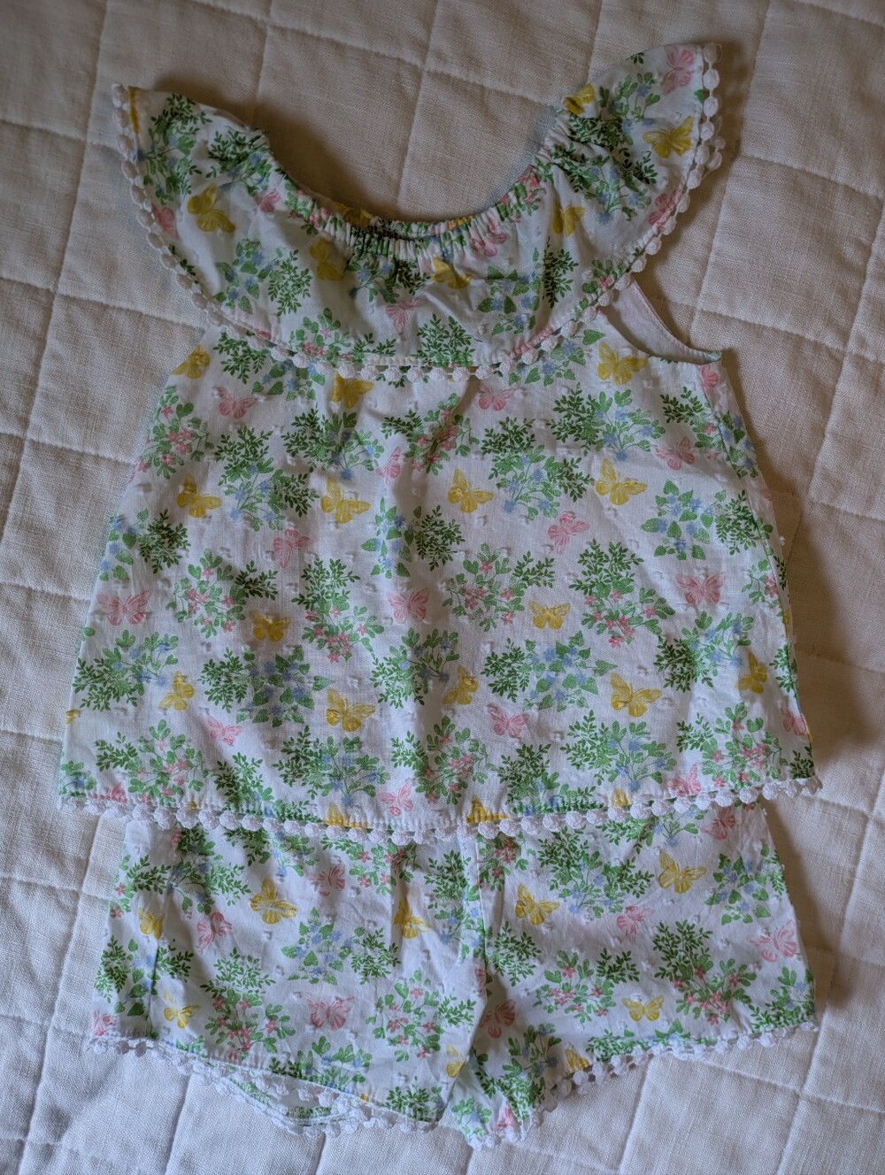 NWOT- Girls Cotton Floral Butterfly Set - White with Green, Yellow & Pink - 12M